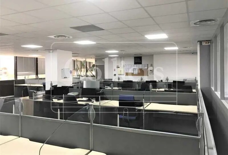 Bureau dans Marseille à louer - Photo de l’immeuble – Image 3 sur 12