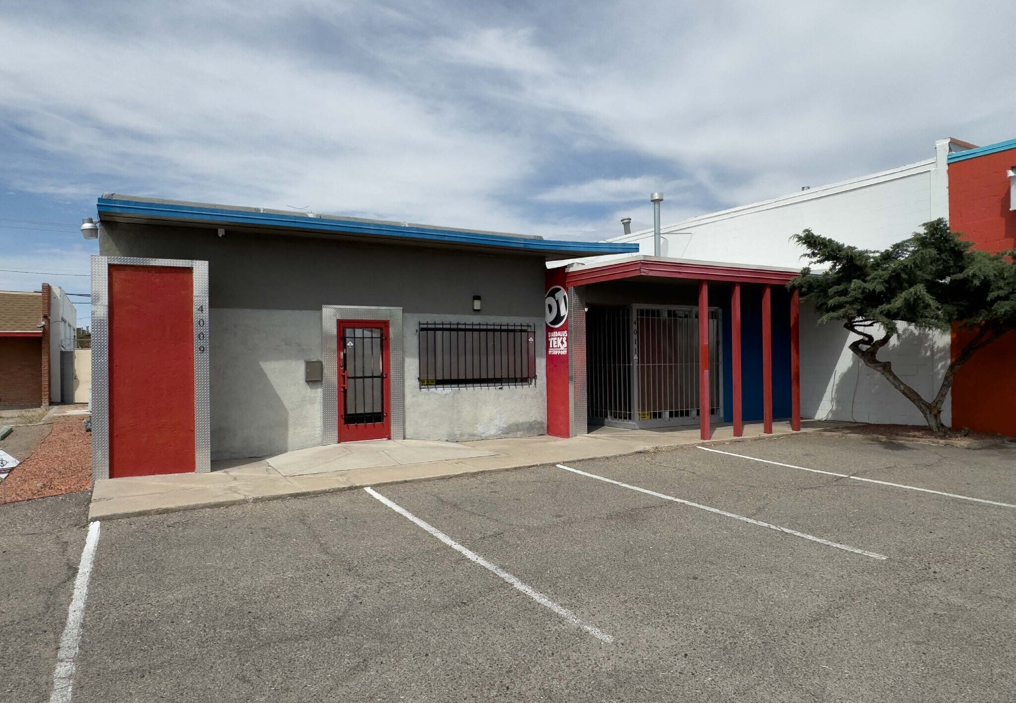 4009-4011 Menaul Blvd NE, Albuquerque, NM à vendre Photo de l’immeuble– Image 1 sur 8