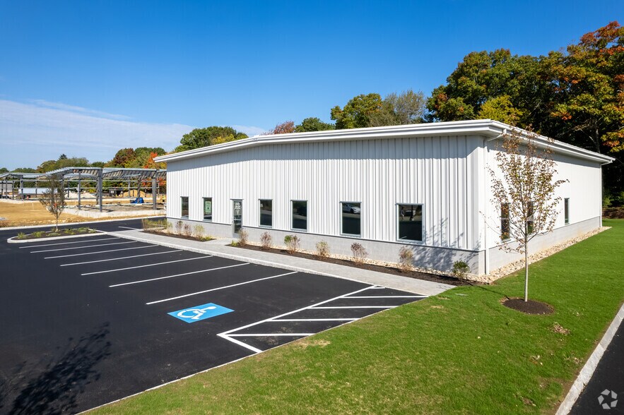 88 Airport Blvd, Marlborough, MA à vendre - Photo de l’immeuble – Image 3 sur 10