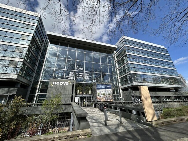 Plus de détails pour 345 Avenue Georges Clemenceau, Nanterre - Bureau à louer