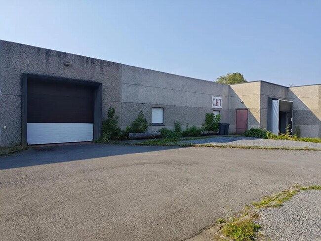 Plus de détails pour Industriel/Logistique à louer