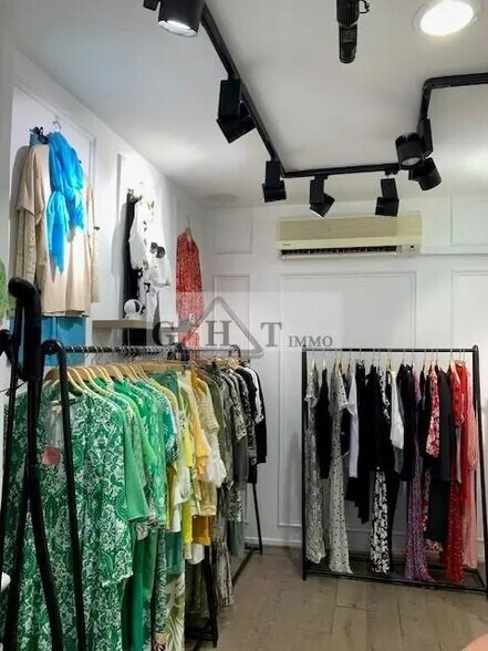 Local commercial dans Paris à louer - Photo de l’immeuble – Image 2 sur 3