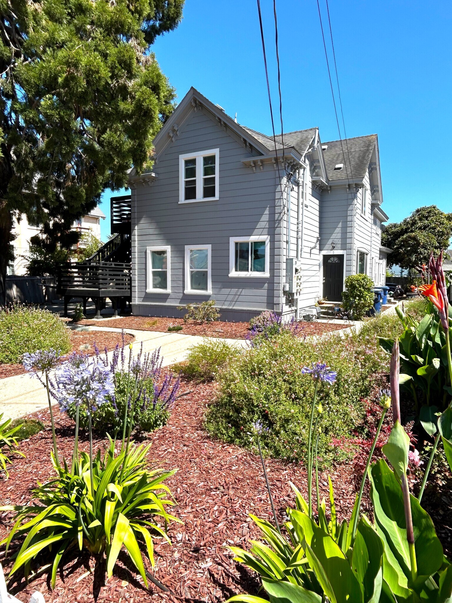 23 Ford St, Watsonville, CA à vendre Photo principale– Image 1 sur 19