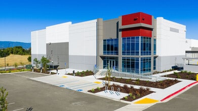 550 Piercy Rd, San Jose, CA à louer Photo intérieure– Image 2 sur 11