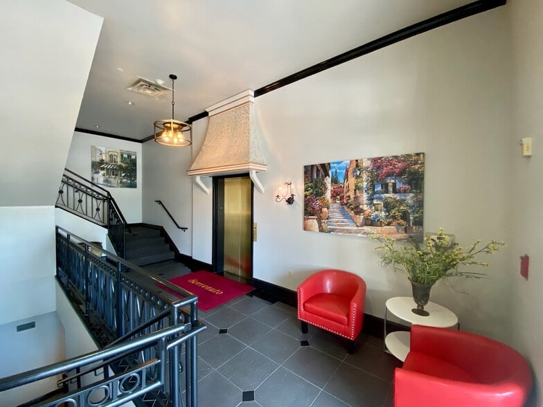 55 Main St, Colleyville, TX à louer - Hall d’entrée – Image 2 sur 9
