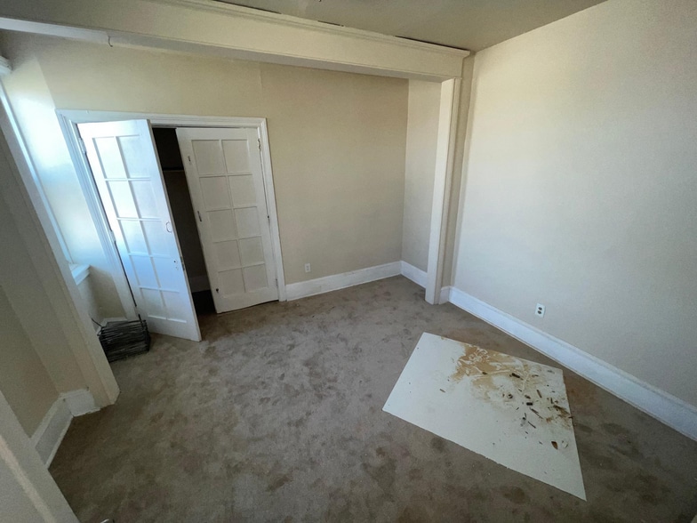 5701 W Girard Ave, Philadelphia, PA à vendre - Photo intérieure – Image 3 sur 28