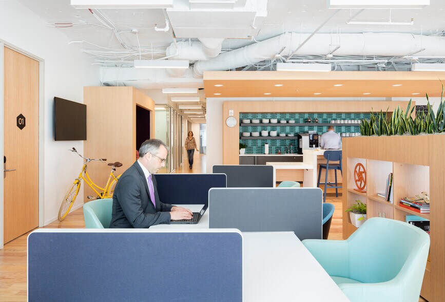 4445 Willard Ave, Chevy Chase, MD à louer - Photo intérieure – Image 3 sur 24