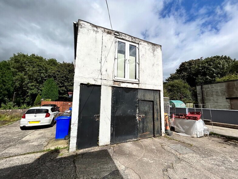 83 Church St, Antrim à vendre - Photo de l’immeuble – Image 2 sur 3
