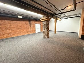 60 Clayton St, Dorchester, MA à louer Photo intérieure– Image 2 sur 39