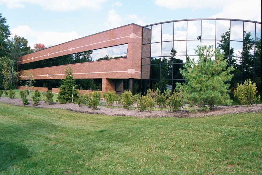 821 Alexander Rd, Princeton, NJ à louer - Photo de l’immeuble – Image 2 sur 4
