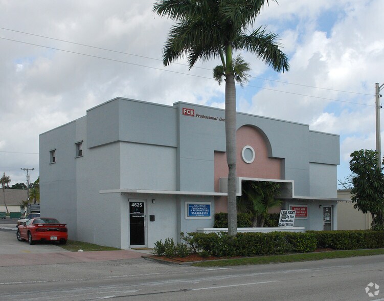 4621-4625 Hollywood Blvd, Hollywood, FL à louer - Photo principale – Image 1 sur 8
