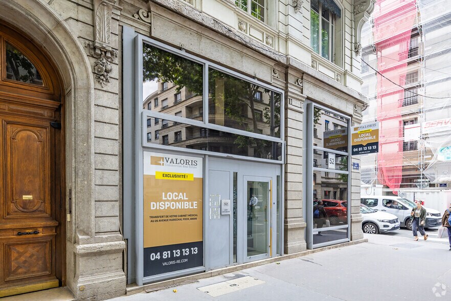 Local commercial dans Lyon à louer - Photo de l’immeuble – Image 3 sur 5