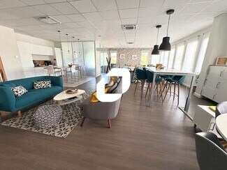 Plus de détails pour Avenue Chanoine Cartellier, Saint-Genis-Laval - Bureau à vendre