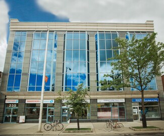 Plus de détails pour 235 Danforth Ave, Toronto, ON - Bureau, Bureau/Médical à louer