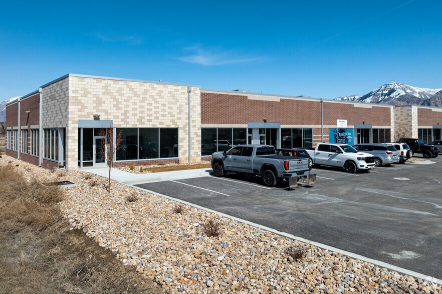 1786 W 12th St, Ogden, UT à louer - Photo de l’immeuble – Image 2 sur 8