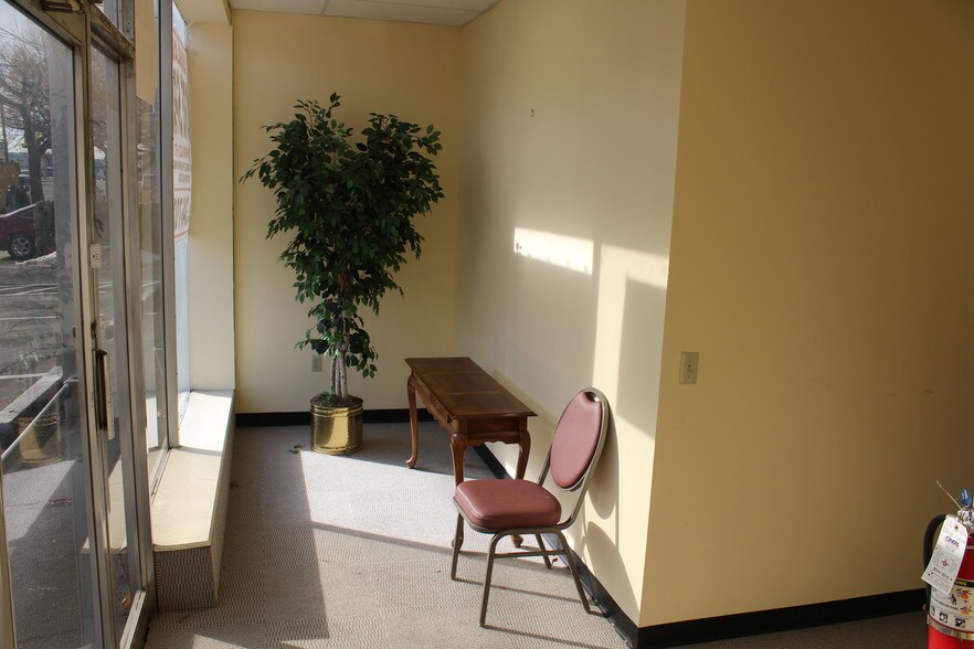 1329-1331 Wyoming Ave, Scranton, PA à louer - Photo de l’immeuble – Image 2 sur 14