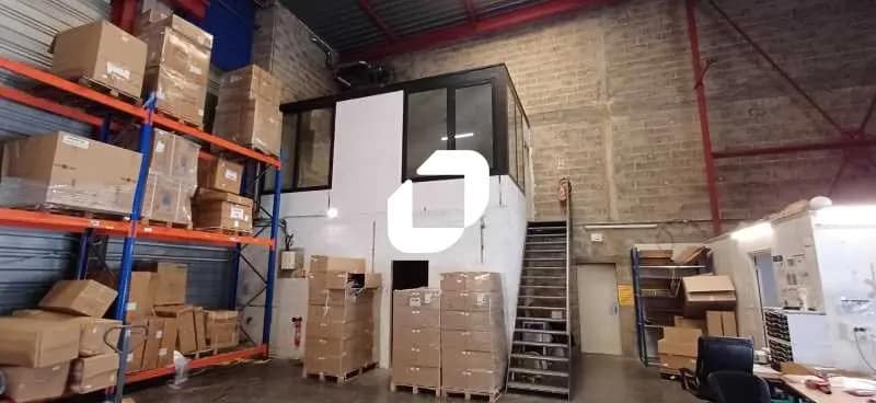 Bureau dans Mantes-la-Ville à louer - Photo de l’immeuble – Image 3 sur 7