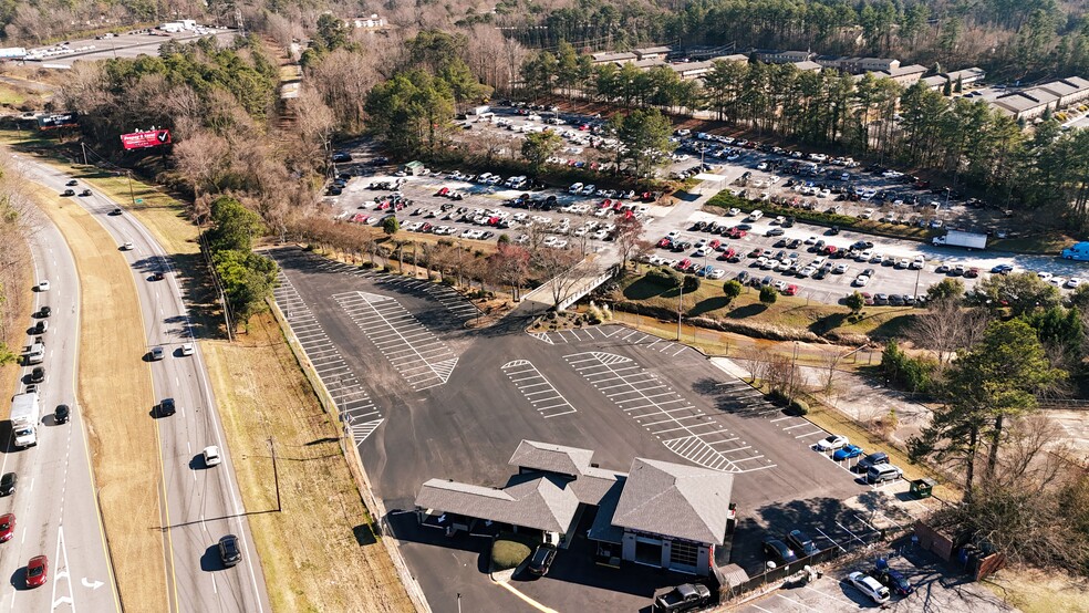 3151 Camp Creek Pky, East Point, GA à louer - Photo de l’immeuble – Image 1 sur 5