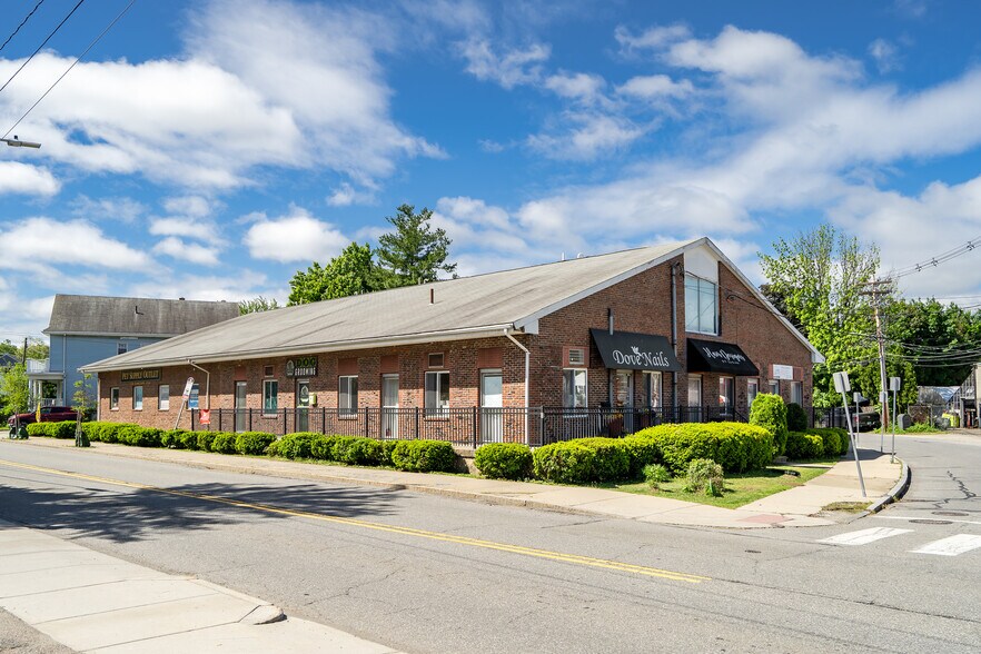 258 Blanchard Rd, Belmont, MA à vendre - Photo de l’immeuble – Image 1 sur 20