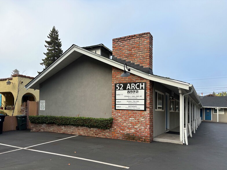 52 Arch St, Redwood City, CA à louer - Photo de l’immeuble – Image 1 sur 14
