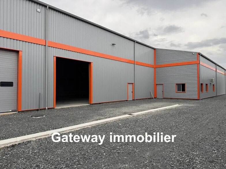 Industriel/Logistique dans Creuzier-le-Neuf à louer - Photo de l’immeuble – Image 2 sur 9
