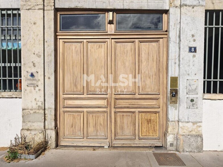 Local commercial dans Lyon à louer - Photo de l’immeuble – Image 2 sur 11