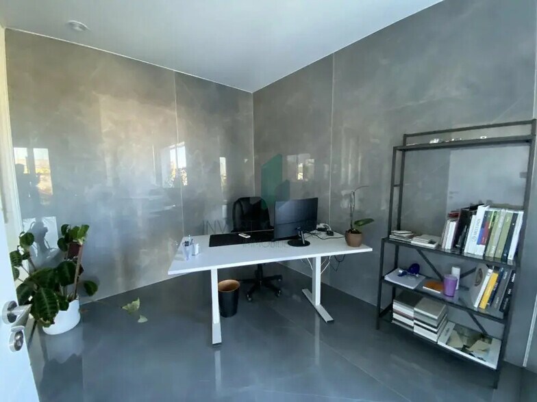 Bureau dans Viarmes à louer - Photo de l’immeuble – Image 2 sur 11