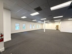 349 Healdsburg Ave, Healdsburg, CA à louer Photo intérieure– Image 2 sur 4