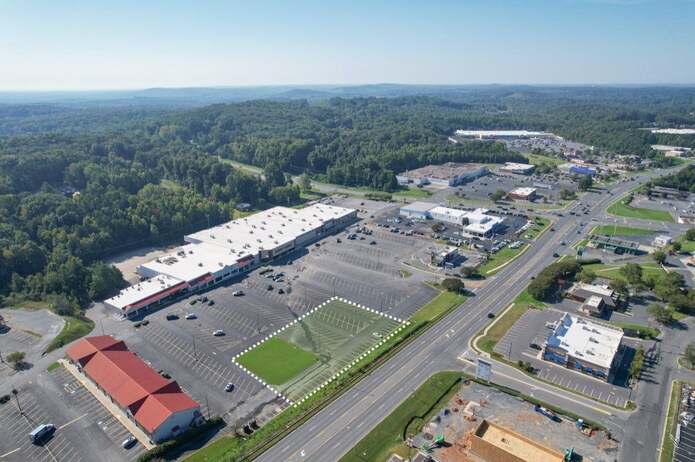 1452 E Dixie Dr, Asheboro, NC à vendre - Photo de l’immeuble – Image 2 sur 5