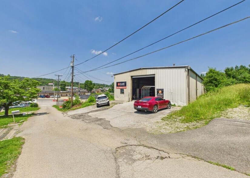 5042 Memory Hill Dr, Charleston, WV à vendre - Photo de l’immeuble – Image 3 sur 8