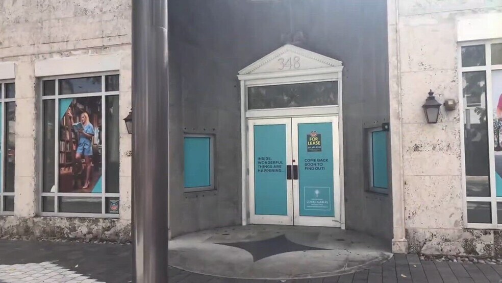 348 Miracle Mile, Coral Gables, FL à louer - Vidéo sur l’annonce professionnelle – Image 2 sur 3
