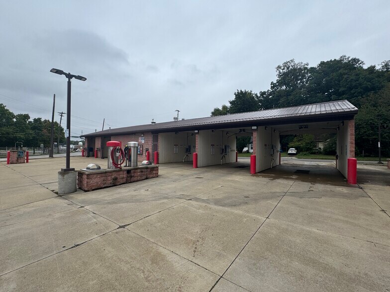 611 W Liberty St, Wooster, OH à vendre - Photo de l’immeuble – Image 3 sur 10
