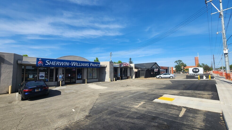 3119-3121 Arden Way, Sacramento, CA à louer - Photo de l’immeuble – Image 3 sur 4