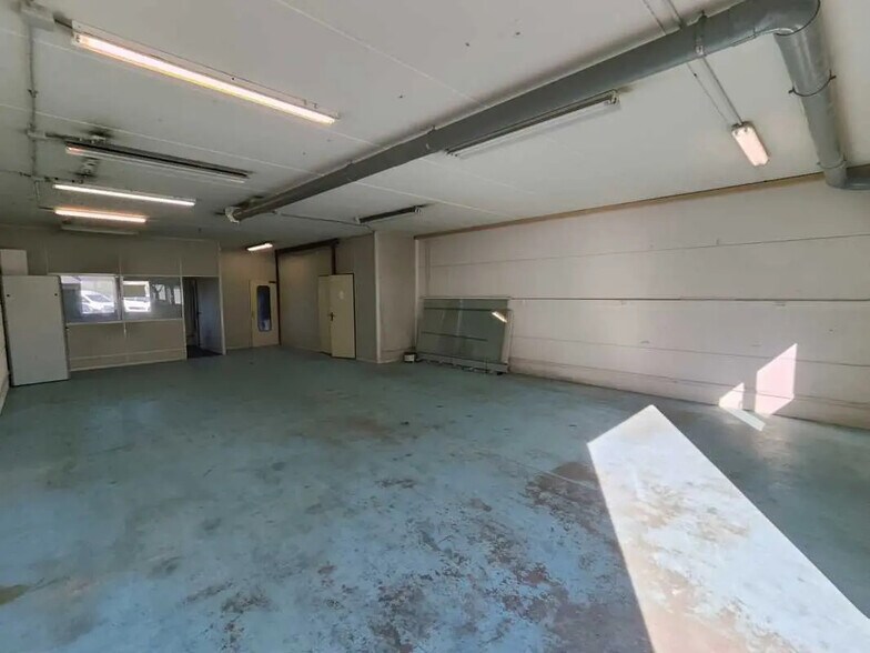 15 Rue Du Buisson Aux Fraises, Massy à louer - Photo de l’immeuble – Image 3 sur 14