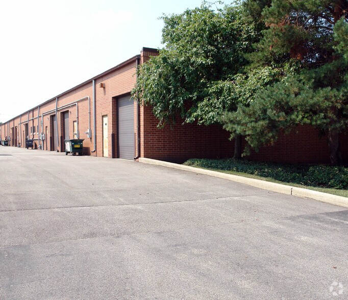 3885 Industrial Ave, Rolling Meadows, IL à vendre - Photo de l’immeuble – Image 3 sur 13