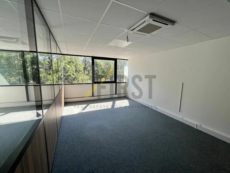 Bureau dans Valbonne à louer - Photo intérieure – Image 2 sur 8