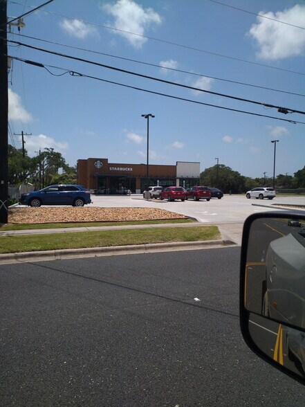 2302 Highway 35 N, Rockport, TX à louer - Photo de l’immeuble – Image 2 sur 5