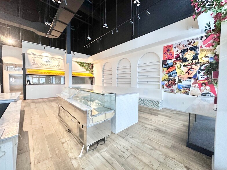 349 Johnson St, Hollywood, FL à louer - Photo de l’immeuble – Image 3 sur 11