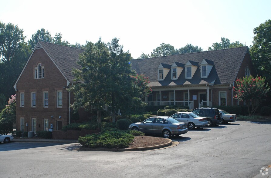 8725 Dunwoody Pl, Atlanta, GA à louer - Photo de l’immeuble – Image 1 sur 46