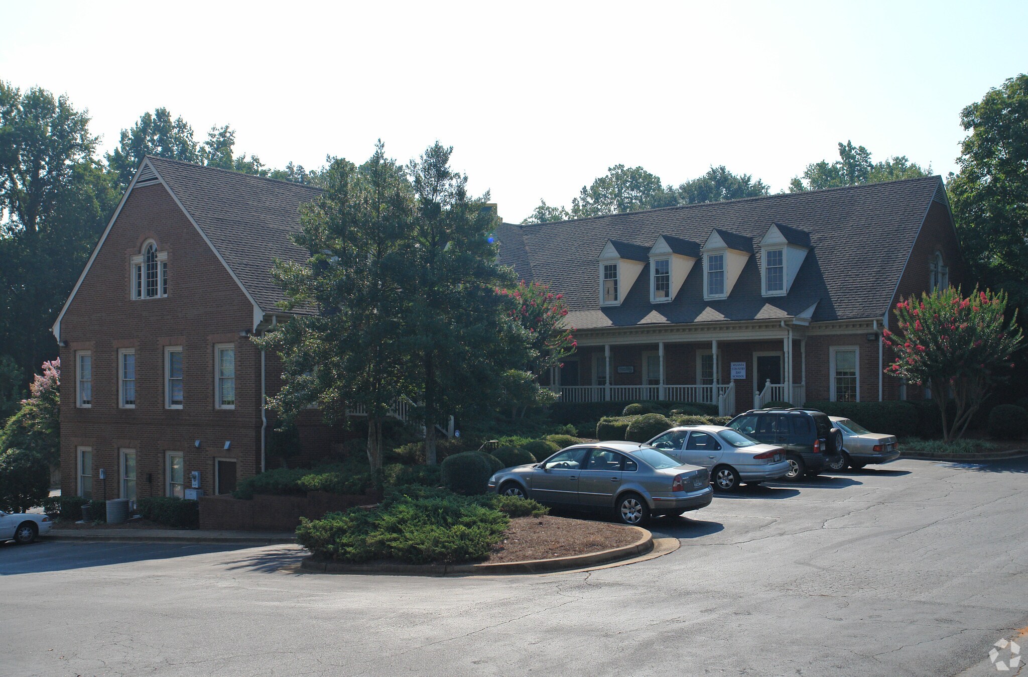 8725 Dunwoody Pl, Atlanta, GA à louer Photo de l’immeuble– Image 1 sur 47