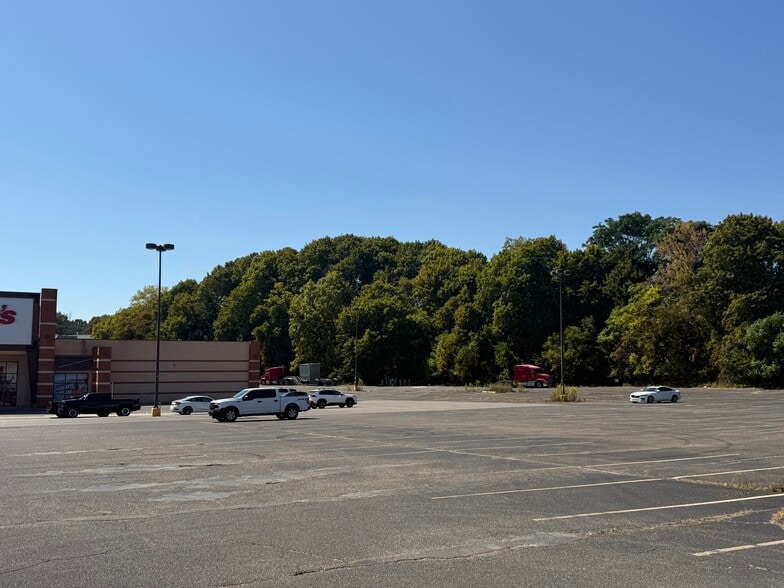 4495-4499 Mall Dr, Steubenville, OH à louer - Photo de l’immeuble – Image 3 sur 14
