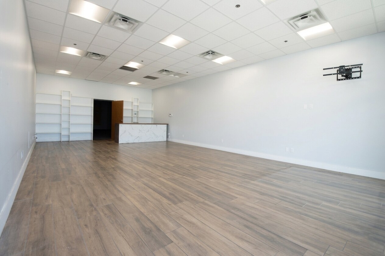 26744 E University Dr, Little Elm, TX à louer Photo intérieure– Image 1 sur 6