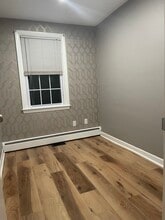 196 Cottage St, Pawtucket, RI à louer Photo intérieure– Image 2 sur 2