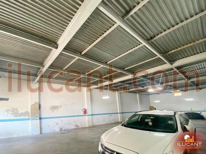 Industriel/Logistique dans Alicante, Alicante à vendre - Photo de l’immeuble – Image 3 sur 7