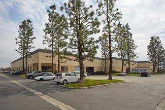 Plus de détails pour 10504-10540 Pioneer Blvd, Santa Fe Springs, CA - Industriel/Logistique à louer