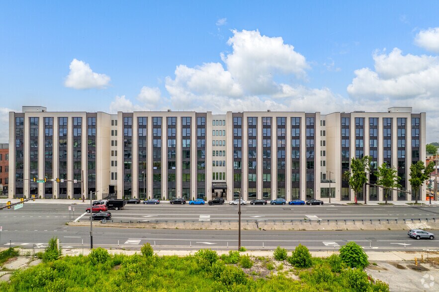 1130-1154 N Delaware Ave, Philadelphia, PA à louer - Photo de l’immeuble – Image 3 sur 5
