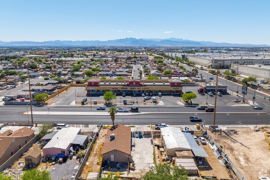 3523 N Pecos Rd, North Las Vegas, NV à louer - Aérien – Image 3 sur 3