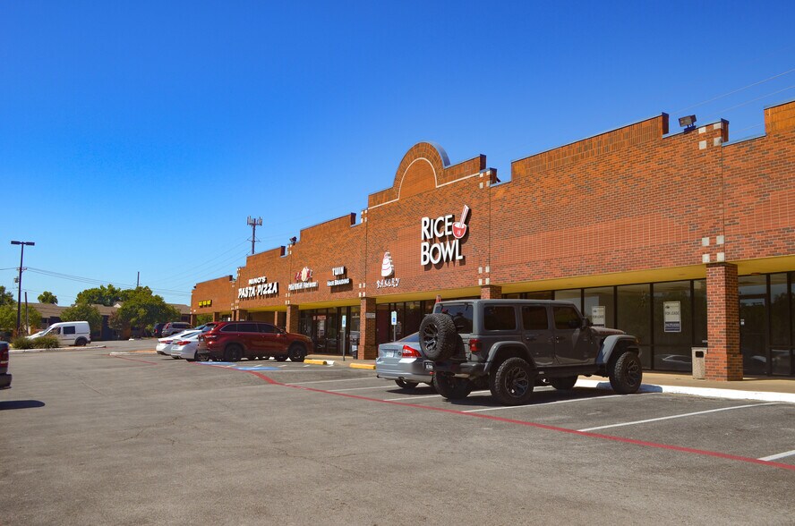 2800 Forestwood Dr, Arlington, TX à louer - Photo principale – Image 1 sur 7