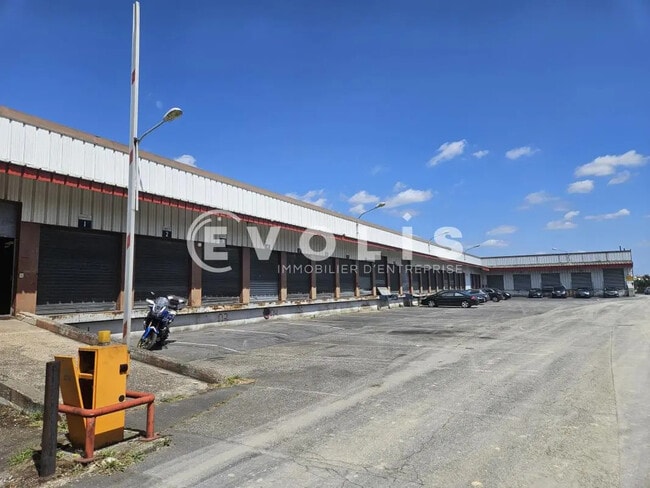 Plus de détails pour 53 Route De Longjumeau, Chilly-Mazarin - Bureau, Local d'activités à louer