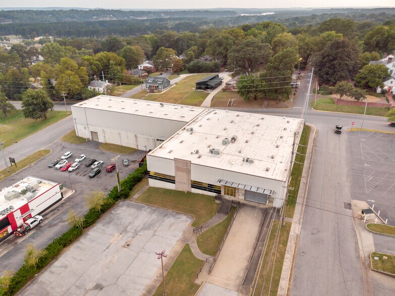 502 S Court St, Florence, AL à vendre - Photo de l’immeuble – Image 3 sur 26